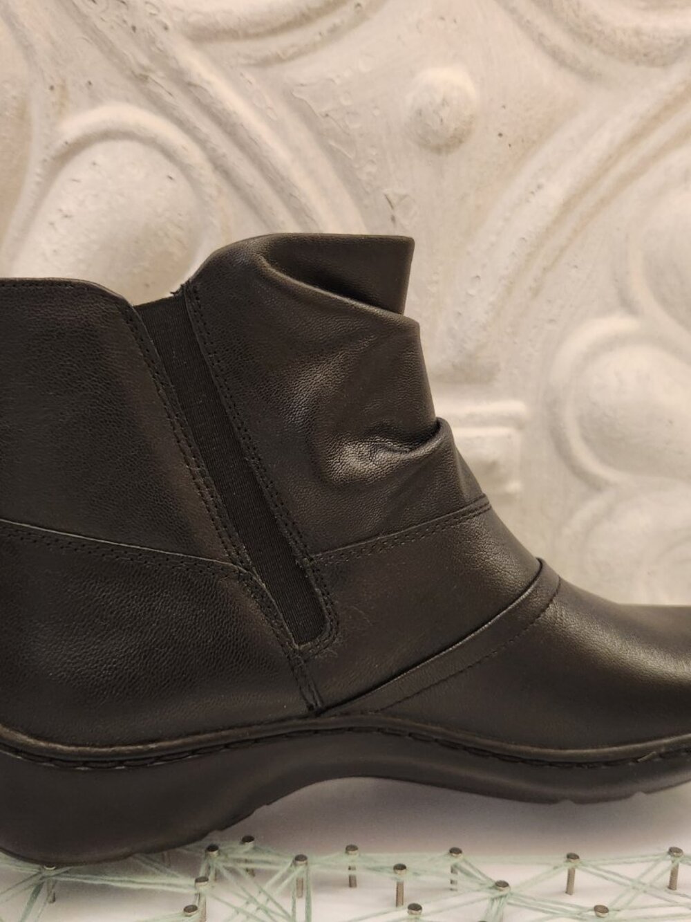 Clarks Leather "Cora Pace" Booties. NWT. Size 7 - Picture 3 of 9